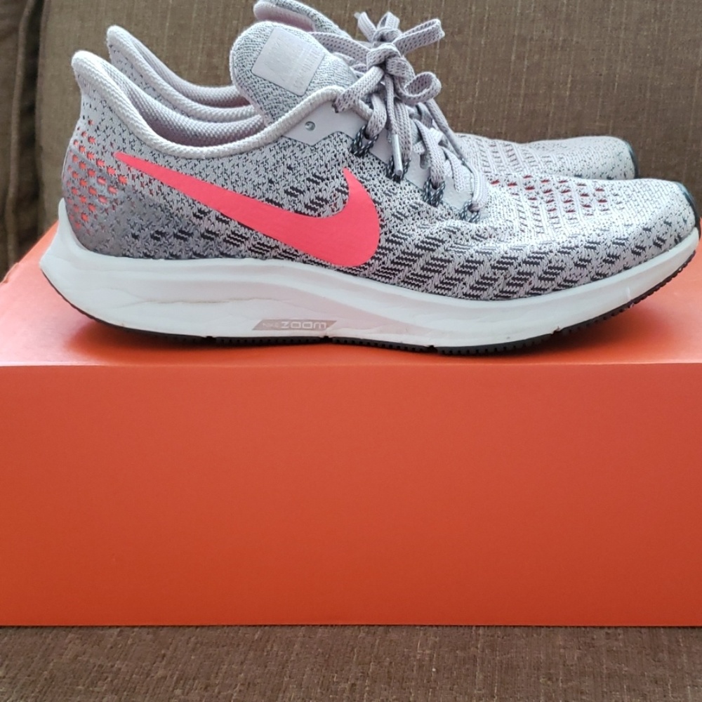 Womens Nike Air Zoom Pegasus size 6.5
